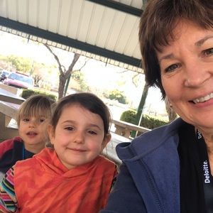 Meet your Posher, Michele